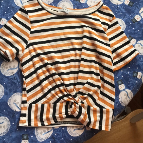 Tie shirt - Picture 1 of 3